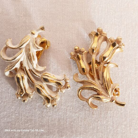 Distressed Karou Anke Tulip Earrings Clip Ons - Picture 6 of 11